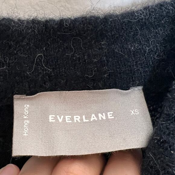 Everlane Women's Black Alpaca Pullover Lightweight Sweater Size XS - Picture 3 of 5